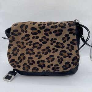 Innue Black Leather Leopard Print Suede‎ Flap Italian Leather Shoulder Bag EUC
